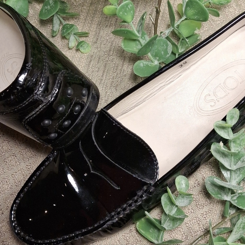 Tods Driving Moc Loafers In Black Patent Leather - Picture 2 of 16
